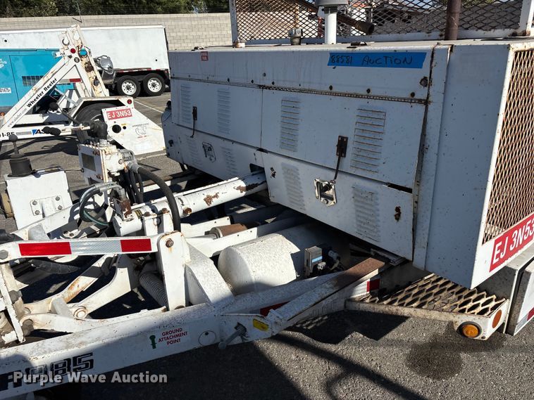 image for item YA0976 2009 Hogg & Davis HYDRA-985 cable puller trailer