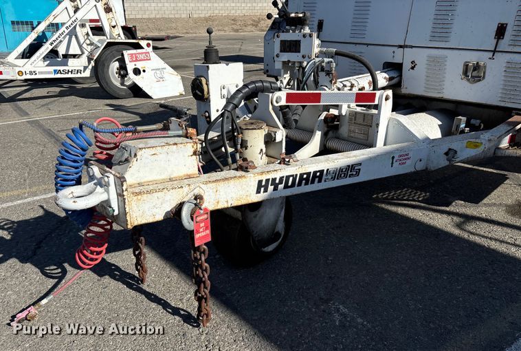 image for item YA0976 2009 Hogg & Davis HYDRA-985 cable puller trailer