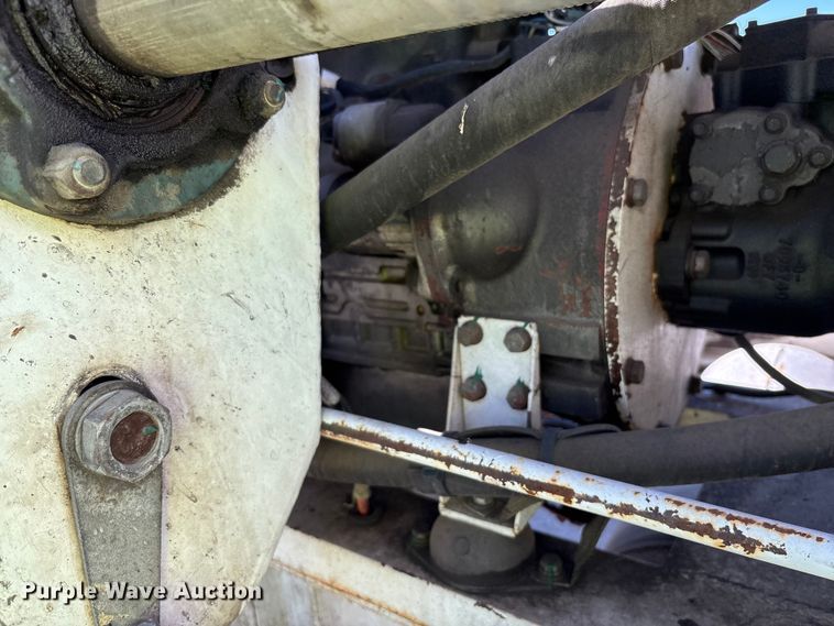 image for item YA0976 2009 Hogg & Davis HYDRA-985 cable puller trailer