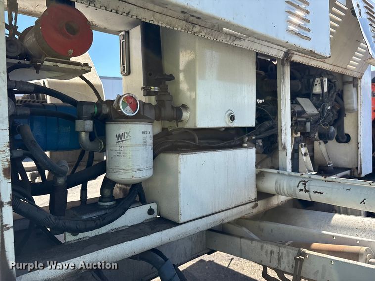 image for item YA0976 2009 Hogg & Davis HYDRA-985 cable puller trailer