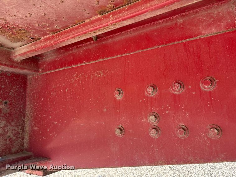 image for item YA0979 2013 Peterbilt 365 crane truck