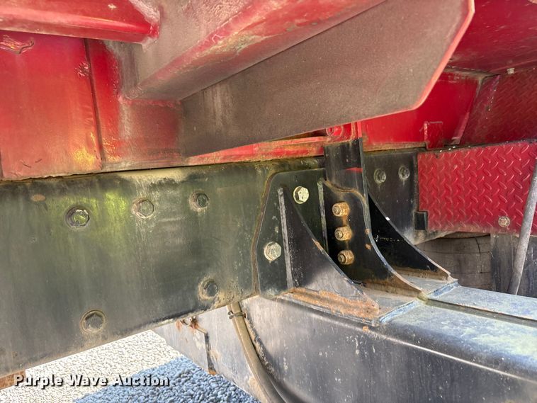 image for item YA0979 2013 Peterbilt 365 crane truck