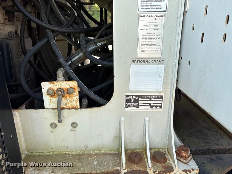 image for item YA0979 2013 Peterbilt 365 crane truck