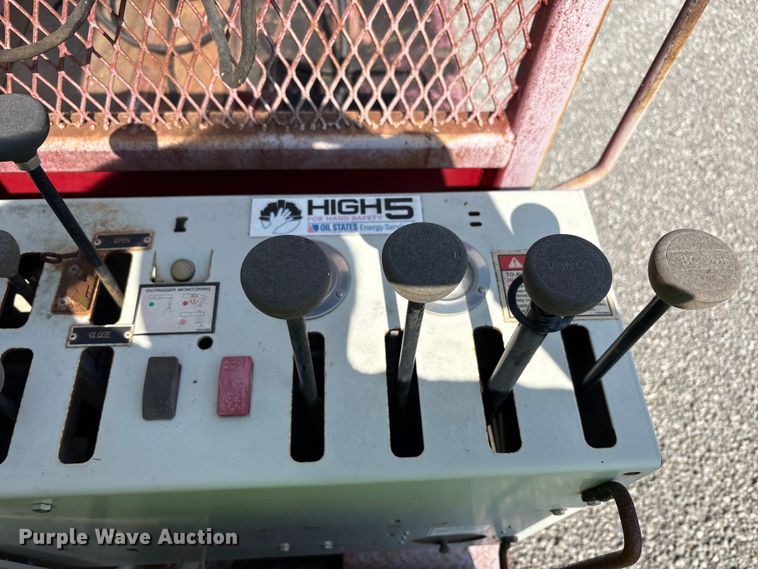 image for item YA0979 2013 Peterbilt 365 crane truck