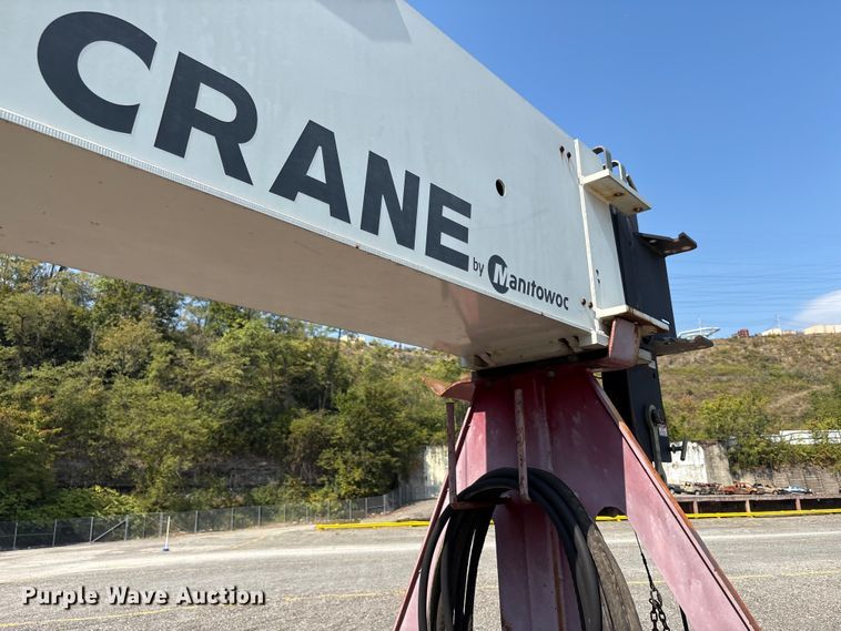 image for item YA0979 2013 Peterbilt 365 crane truck