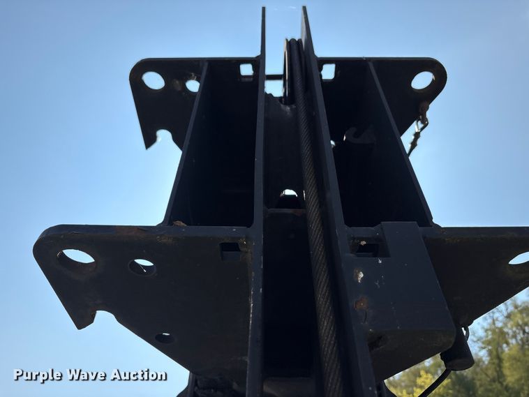 image for item YA0979 2013 Peterbilt 365 crane truck