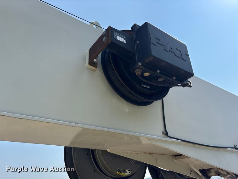 image for item YA0979 2013 Peterbilt 365 crane truck