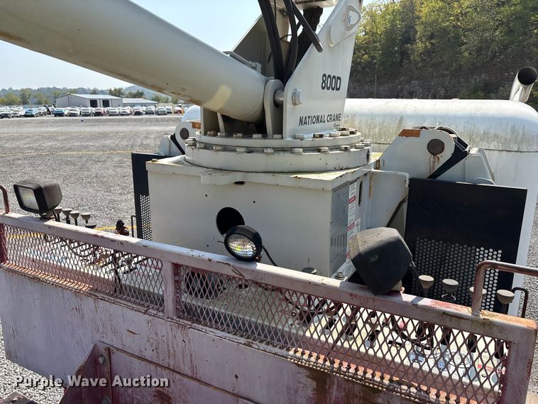 image for item YA0979 2013 Peterbilt 365 crane truck