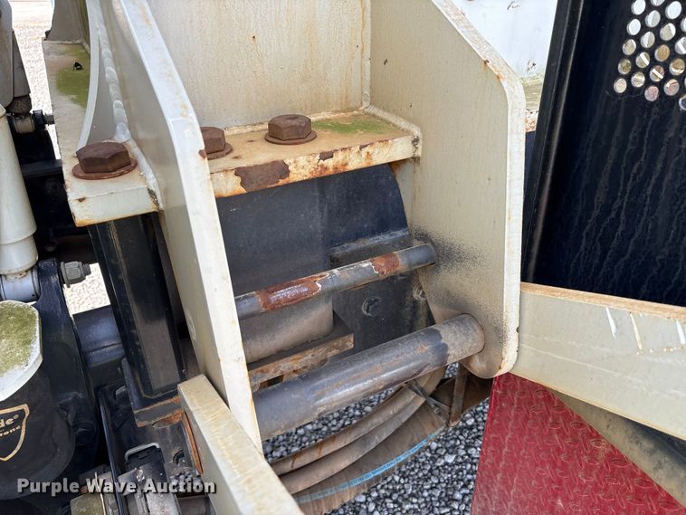 image for item YA0979 2013 Peterbilt 365 crane truck