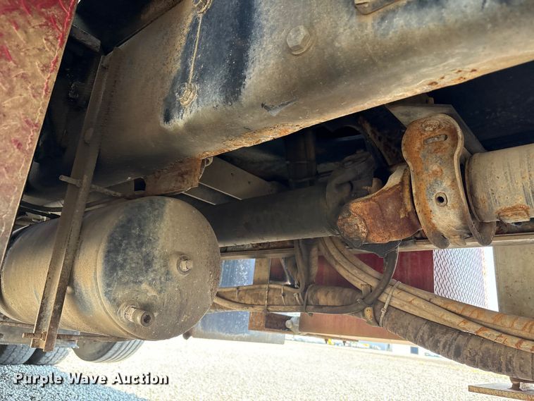 image for item YA0979 2013 Peterbilt 365 crane truck