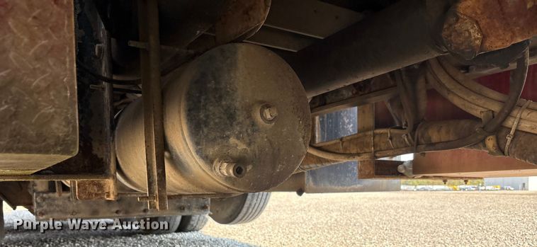 image for item YA0979 2013 Peterbilt 365 crane truck