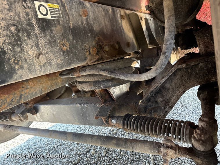 image for item YA0979 2013 Peterbilt 365 crane truck