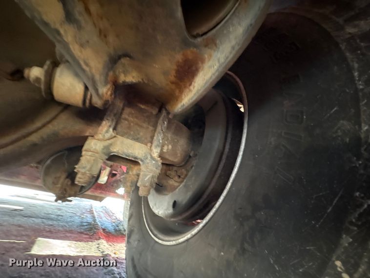 image for item YA0979 2013 Peterbilt 365 crane truck