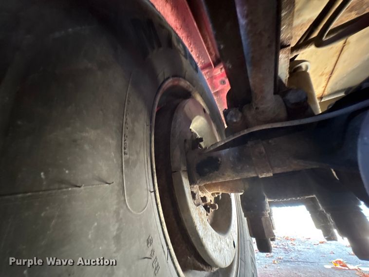 image for item YA0979 2013 Peterbilt 365 crane truck