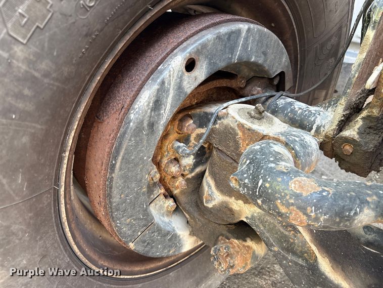 image for item YA0979 2013 Peterbilt 365 crane truck