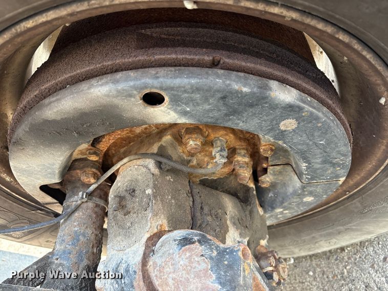 image for item YA0979 2013 Peterbilt 365 crane truck