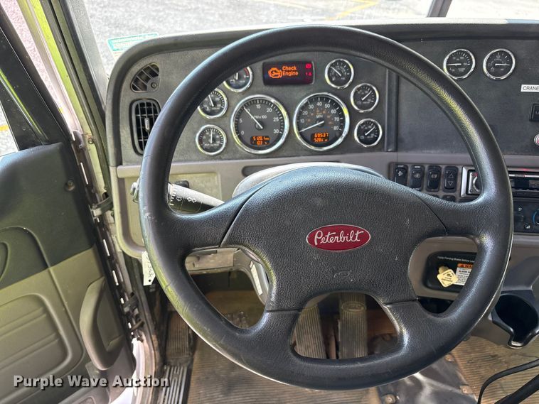 image for item YA0979 2013 Peterbilt 365 crane truck