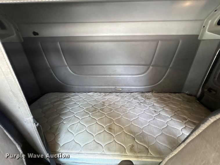 image for item YA0979 2013 Peterbilt 365 crane truck