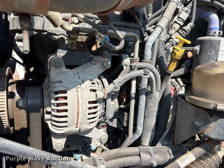 image for item YA0979 2013 Peterbilt 365 crane truck