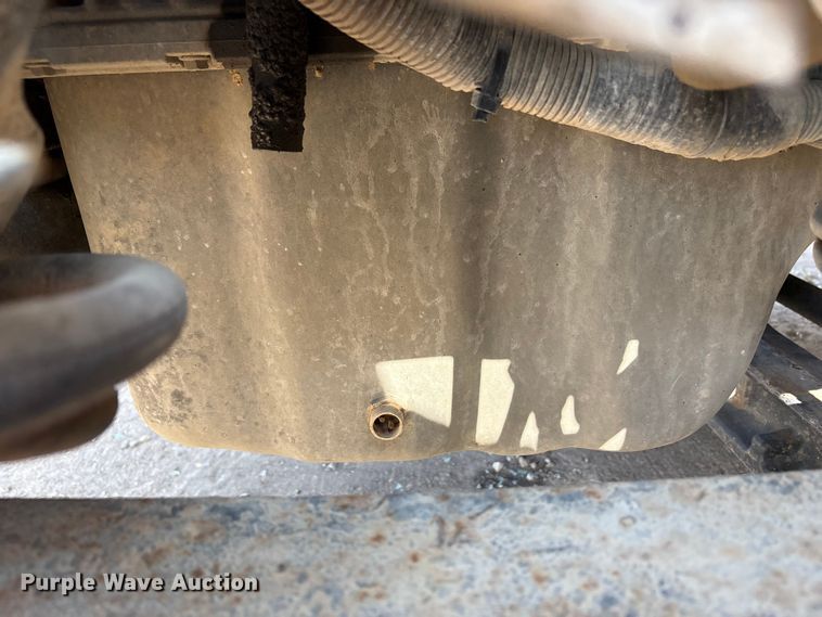 image for item YA0979 2013 Peterbilt 365 crane truck