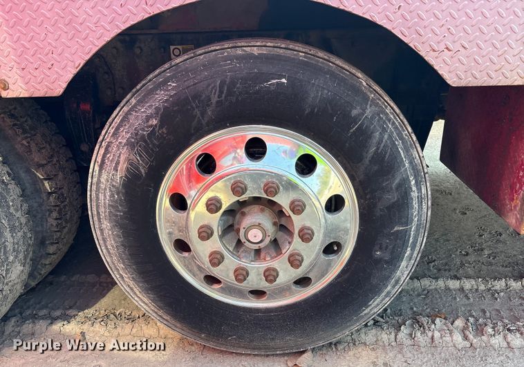 image for item YA0979 2013 Peterbilt 365 crane truck