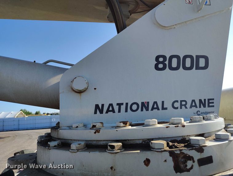 image for item YA0980 2011 Peterbilt 365 crane truck