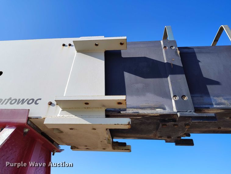 image for item YA0980 2011 Peterbilt 365 crane truck