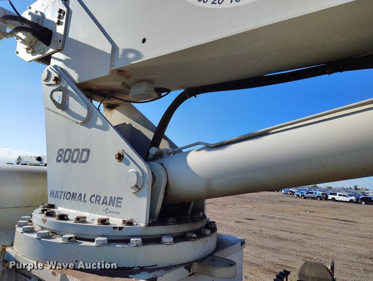 image for item YA0980 2011 Peterbilt 365 crane truck