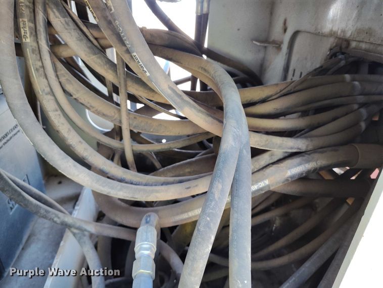 image for item YA0980 2011 Peterbilt 365 crane truck