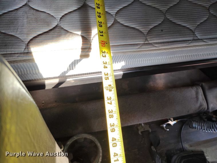 image for item YA0980 2011 Peterbilt 365 crane truck