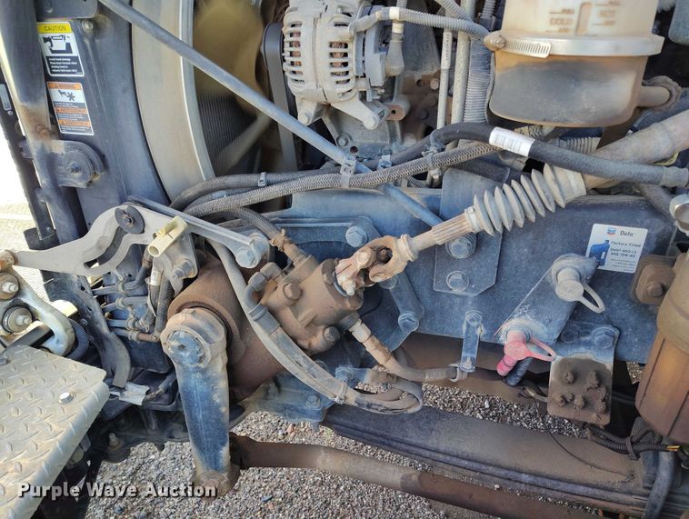 image for item YA0980 2011 Peterbilt 365 crane truck