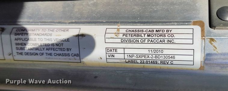 image for item YA0980 2011 Peterbilt 365 crane truck