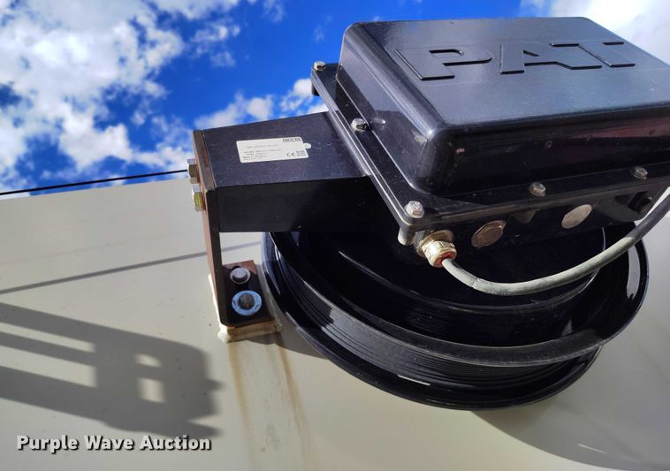 image for item YA0981 2013 Peterbilt  365 crane truck