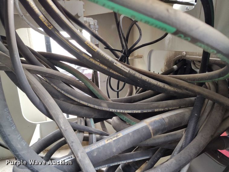 image for item YA0981 2013 Peterbilt  365 crane truck