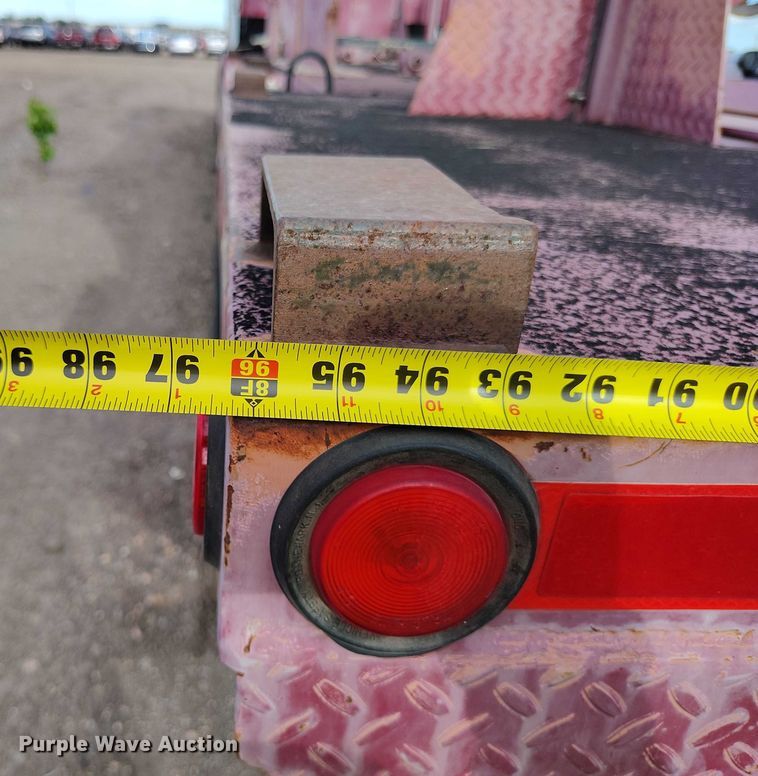 image for item YA0981 2013 Peterbilt  365 crane truck