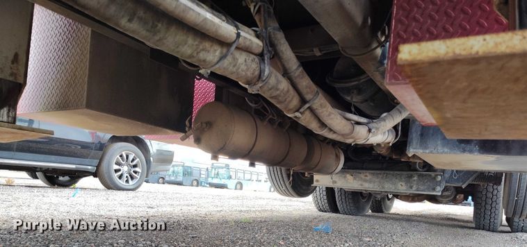 image for item YA0981 2013 Peterbilt  365 crane truck