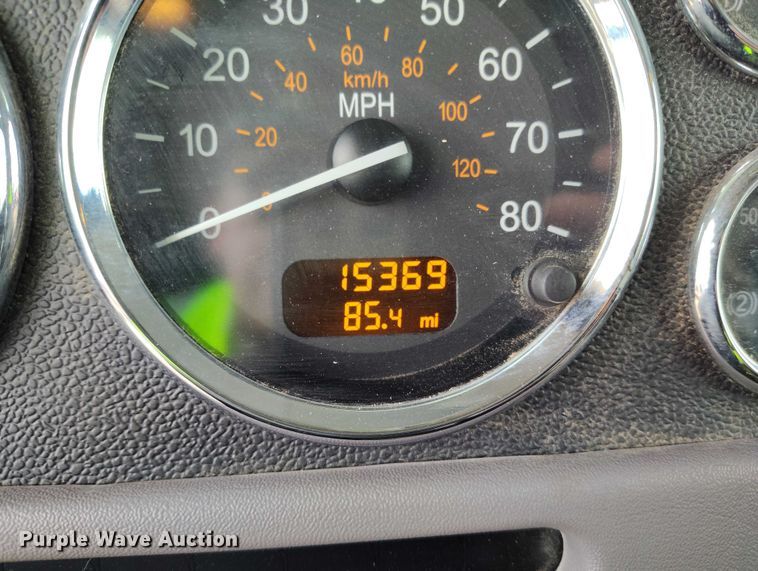 image for item YA0981 2013 Peterbilt  365 crane truck