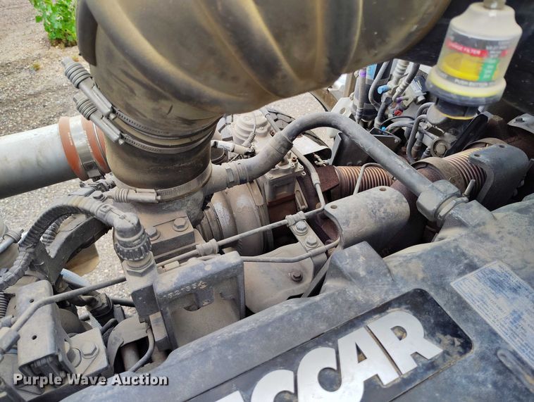 image for item YA0981 2013 Peterbilt  365 crane truck