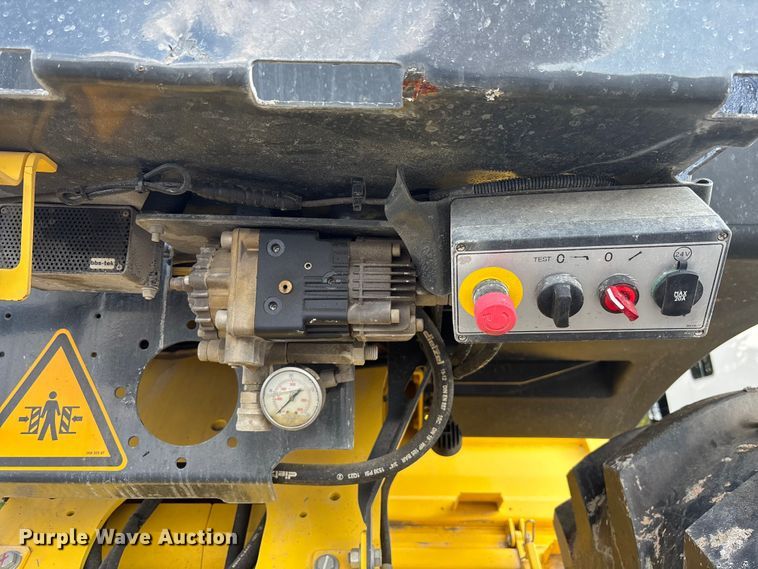 image for item YA1026 2023 Bomag RS460 reclaimer