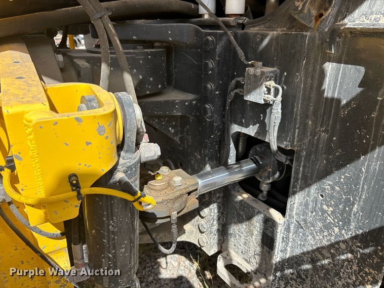 image for item YA1026 2023 Bomag RS460 reclaimer