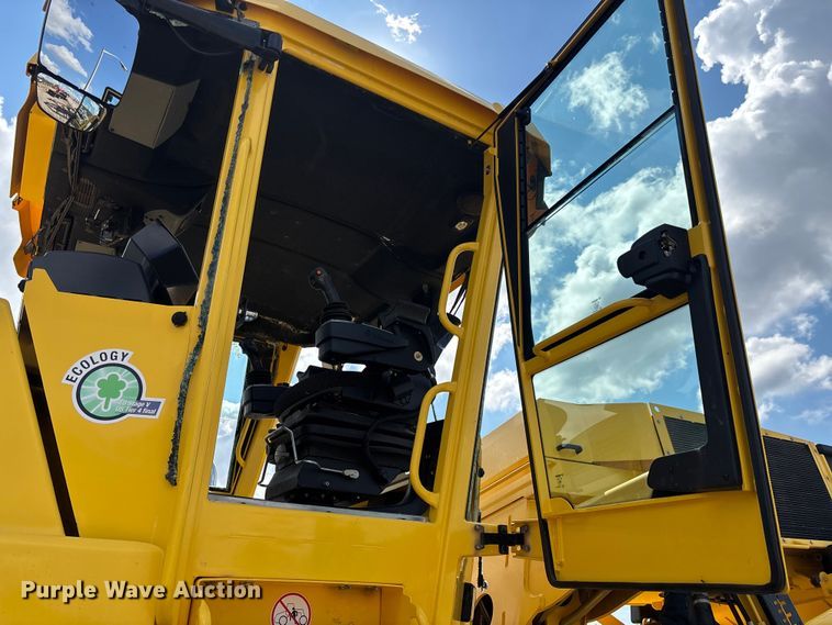 image for item YA1026 2023 Bomag RS460 reclaimer