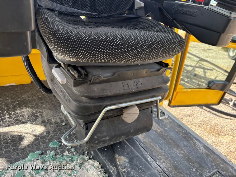 image for item YA1026 2023 Bomag RS460 reclaimer