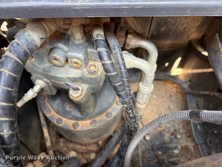 image for item YA1027 2019 Link-Belt 245X4 LC excavator