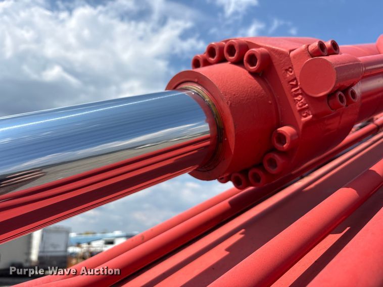 image for item YA1027 2019 Link-Belt 245X4 LC excavator