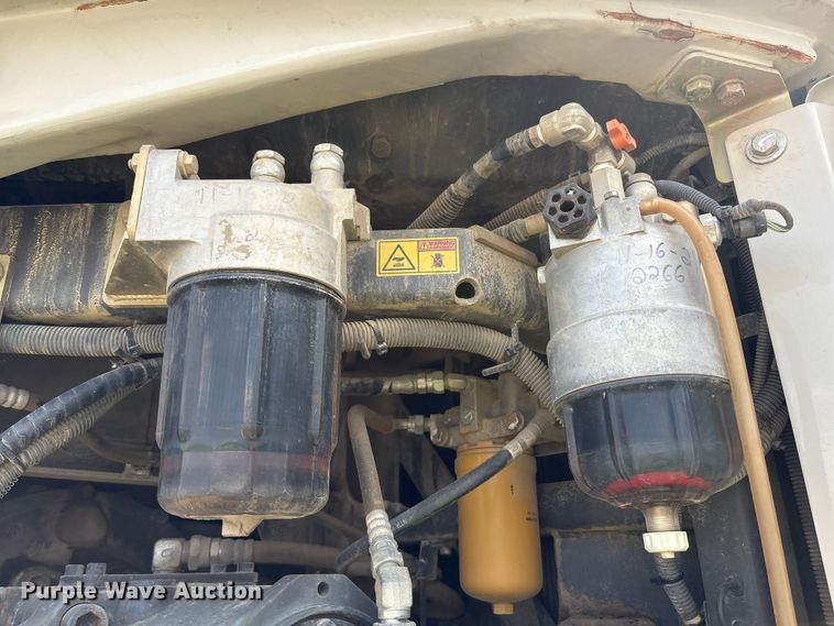 image for item YA1027 2019 Link-Belt 245X4 LC excavator