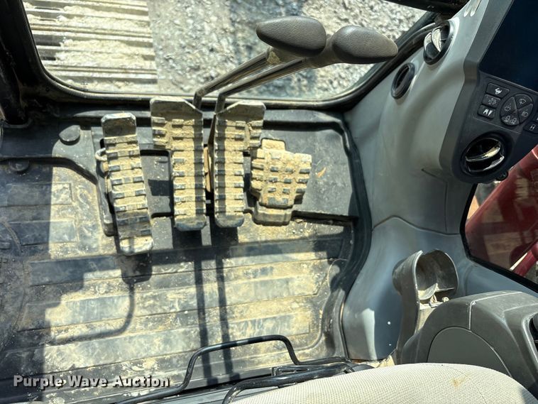 image for item YA1027 2019 Link-Belt 245X4 LC excavator