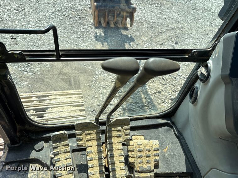 image for item YA1027 2019 Link-Belt 245X4 LC excavator