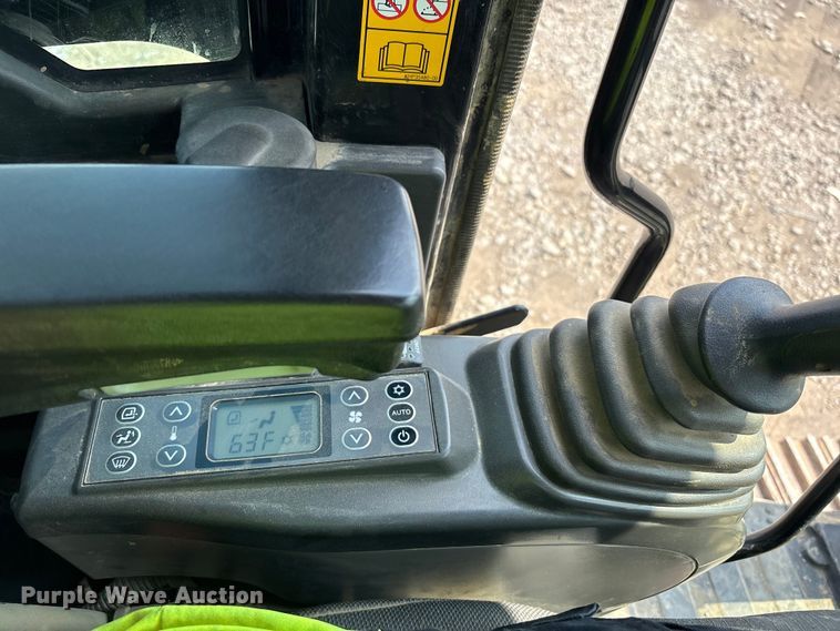 image for item YA1027 2019 Link-Belt 245X4 LC excavator