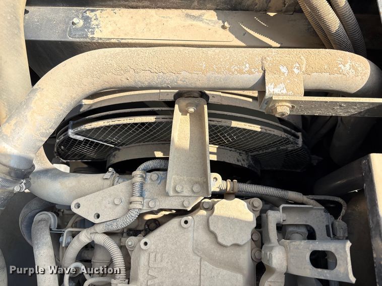 image for item YA1027 2019 Link-Belt 245X4 LC excavator