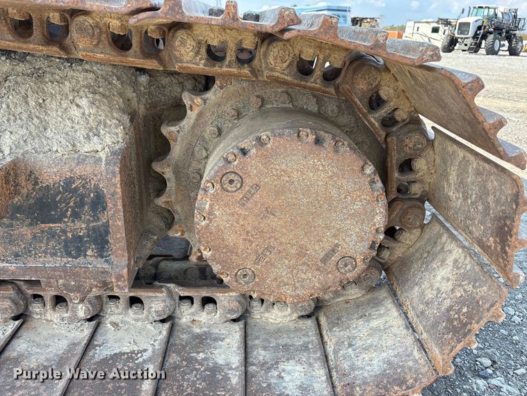 image for item YA1027 2019 Link-Belt 245X4 LC excavator
